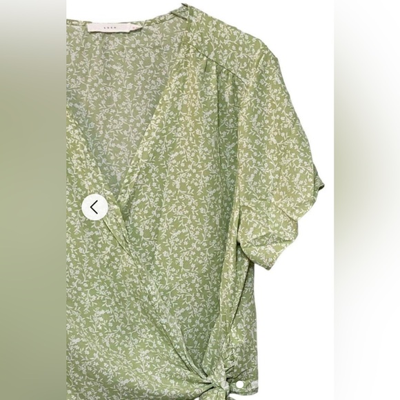 Lush - Sage Green Floral V-Neck Short Sleeve Faux Wrap Blouse Si… - Picture 2 of 13